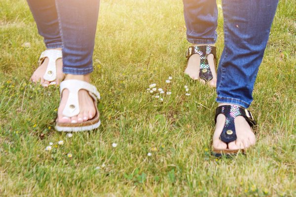 Conseils pour trouver les meilleures offres d'achat de sandales orthopédiques pour femmes